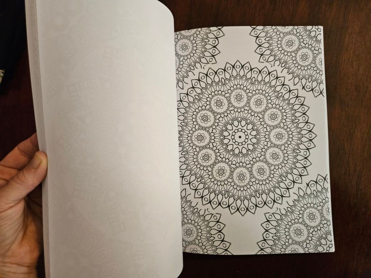 Mindful Mandala Patterns Adult Colouring Book - Lesley Mitchell