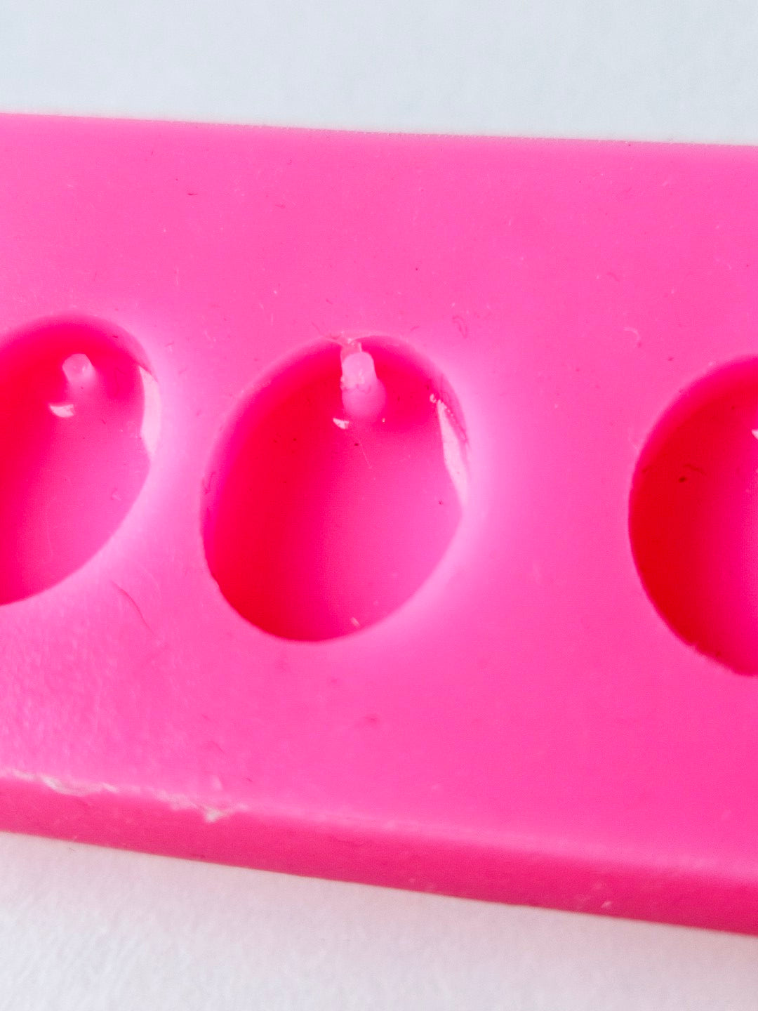 4 Oval Glossy Resin Silicone Mould Clearance