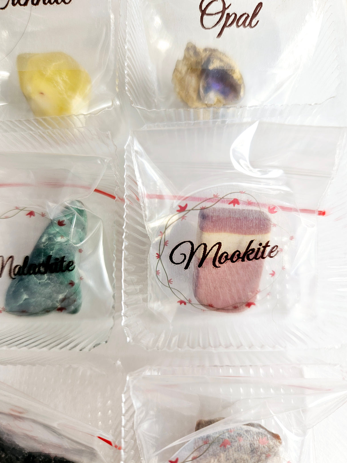 Advent calendar filled with 23 gemstones, Pendulum & Pendulum Chart