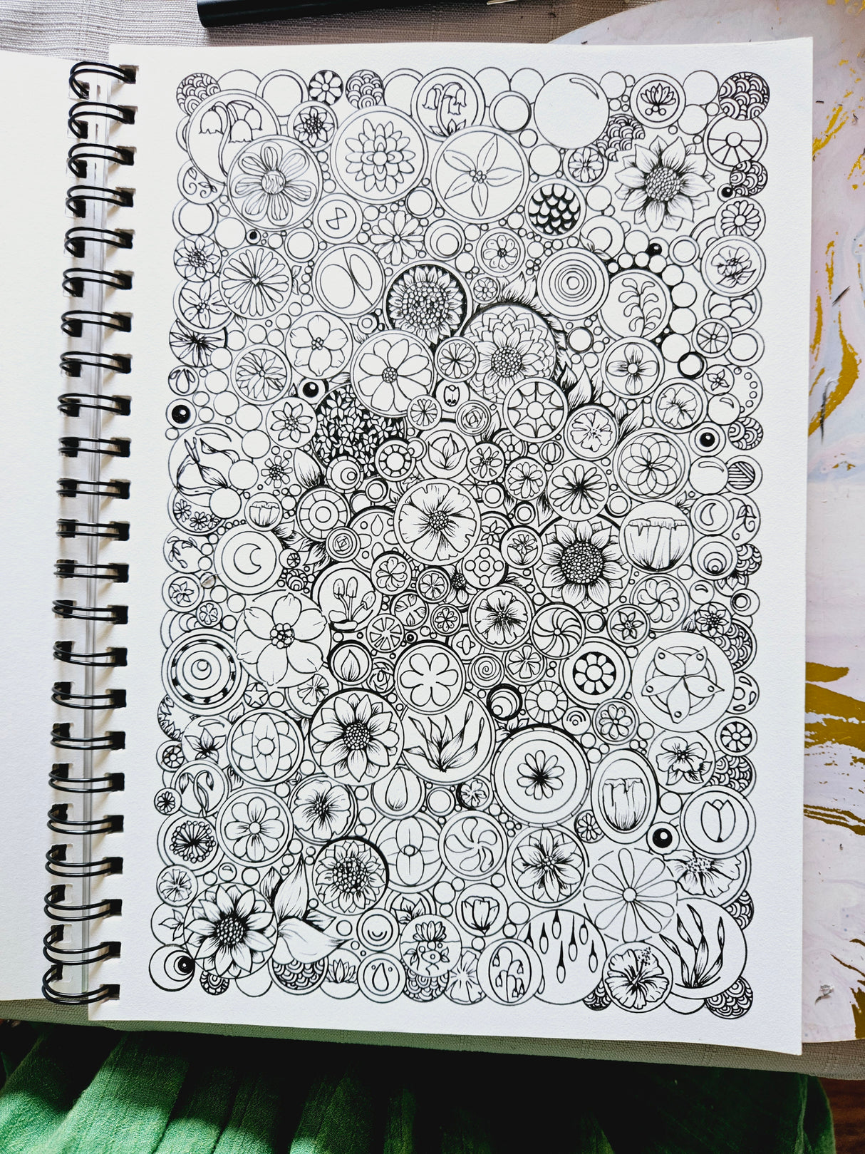 FREE Download Colouring Page ENDLESS FLORALS - Lesley Mitchell