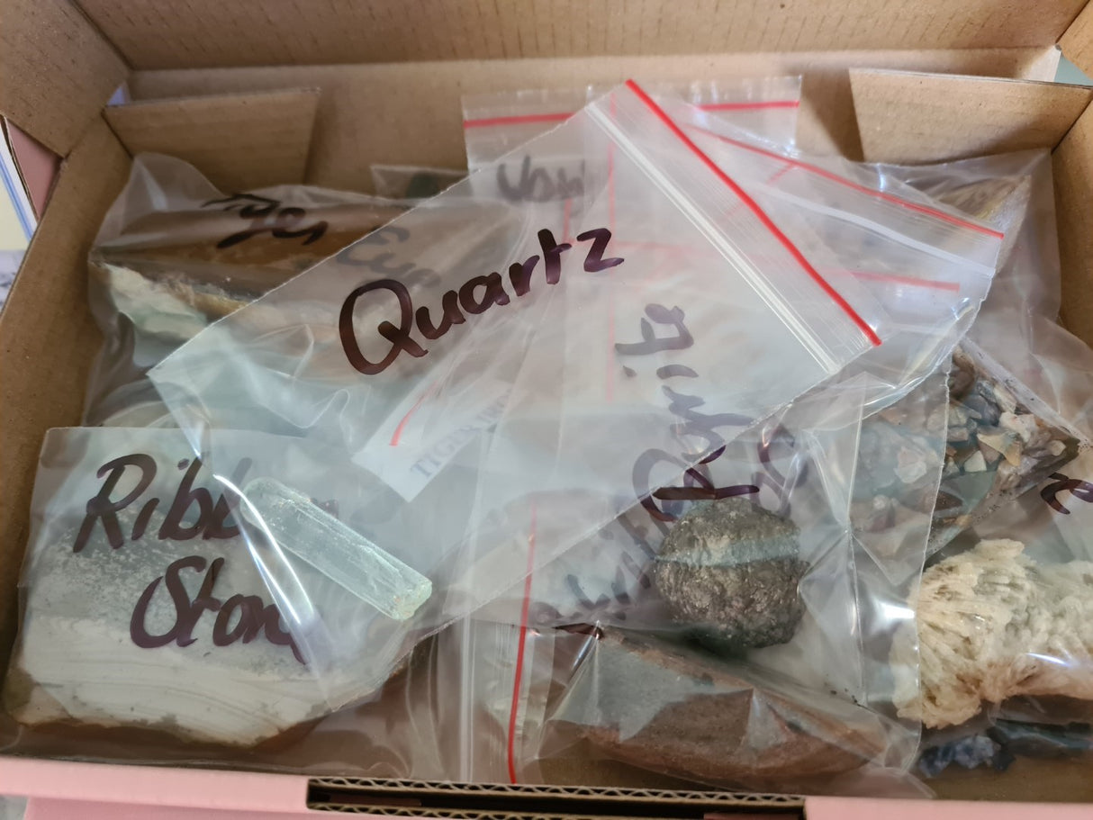 Gemstones of The Earth - Mixed Gemstone Specimens Gift Boxed