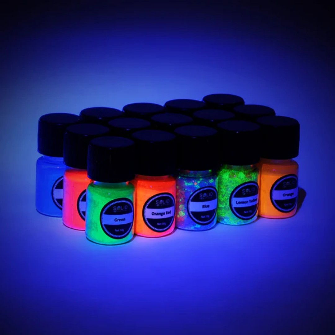 Glow In The Dark Pigment Powder and Glitters